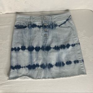 OLD NAVY DENIM JEAN TIE DYE MINI SKIRT SIZE LARGE (10/12)